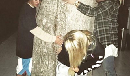 MILF سكس ماساز Kelly Cummings بریتانیا تحت سلطه و تغذیه تقدیر توسط استاد