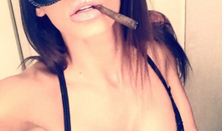 Toni Lace MILF اسکاتلندی عادت های دانلود فیلم ماساژ سکسی خودارضایی خود را به اشتراک می گذارد