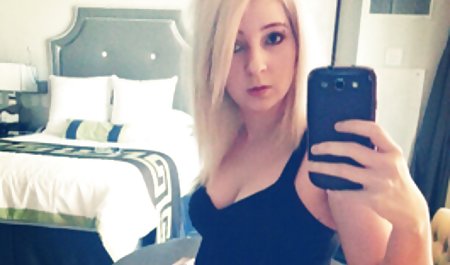 پنج پسر می چرخند قدیمی تر Cumslut Scarlett O Ryan ماساژ مامان