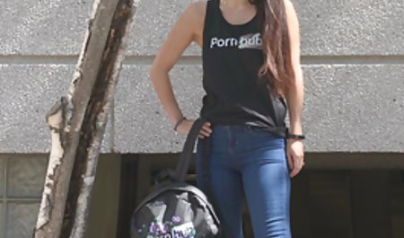 بوتی یورو hottie دیک بزرگ در الاغ پس از مکیدن آن را فیلم دوربین مخفی سکس ماساژ می گیرد